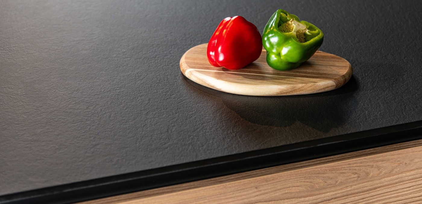 Küche Compactplatte schwarz Beispiel