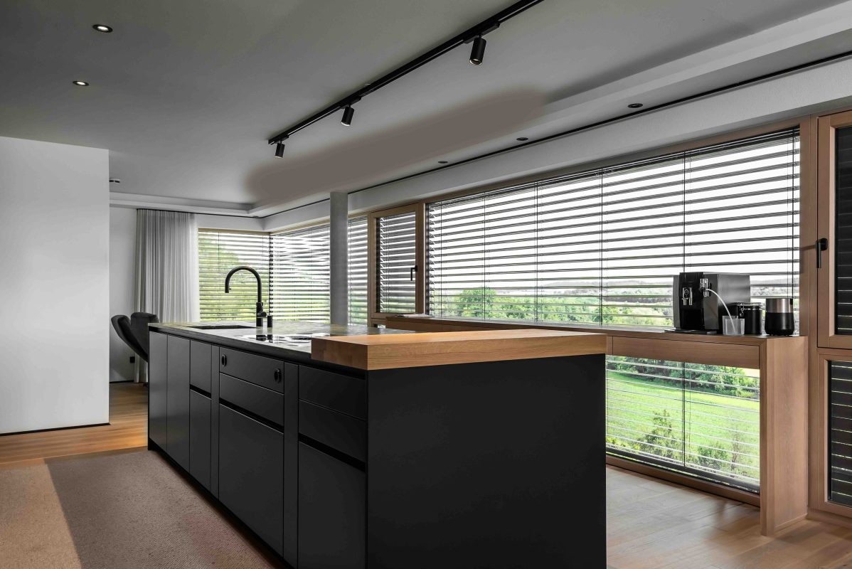 Referenzkücheküche Anthrazit Silbermond